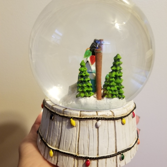 VINTAGE STATION WAGON TREE MUSICAL SNOW GLOBE - Picture 3 of 7